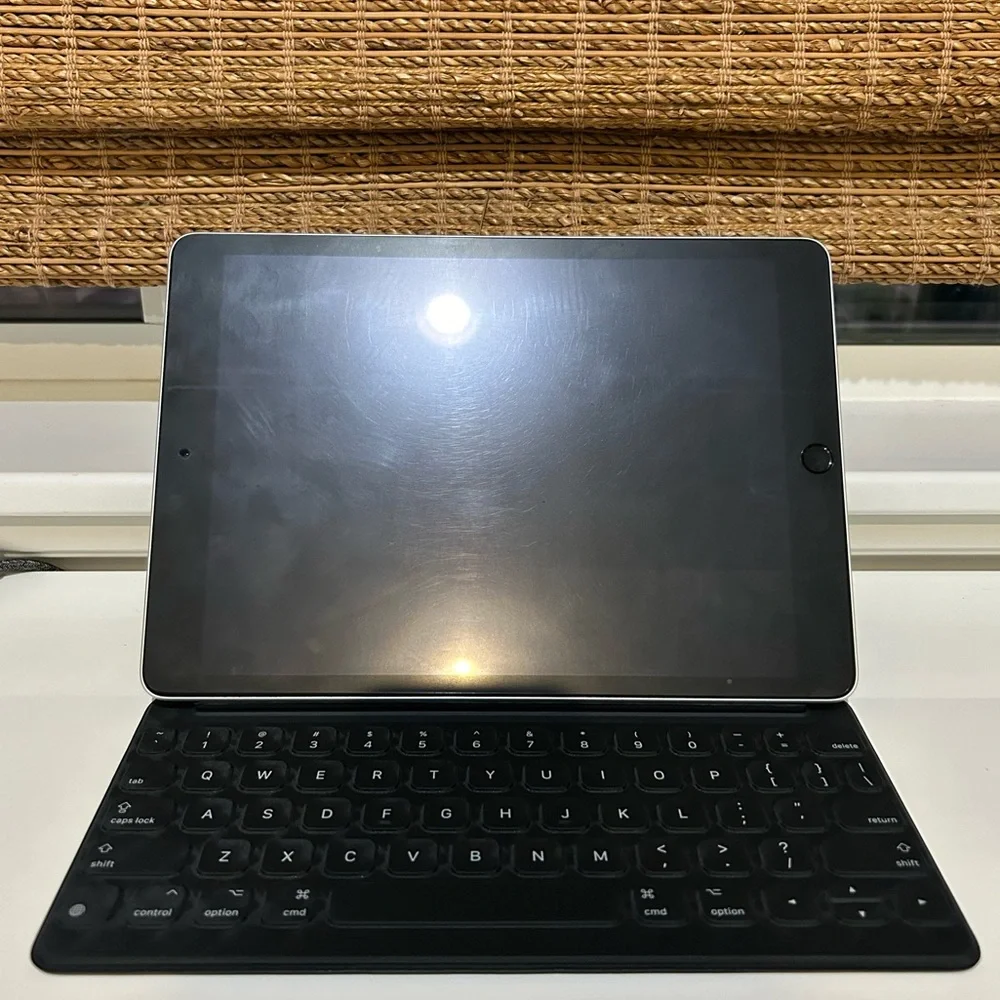 COPY - Smart Keyboard: Fits iPad 7th, 8th, 9th Gen, iPad Air 3rd Gen, and iPad …